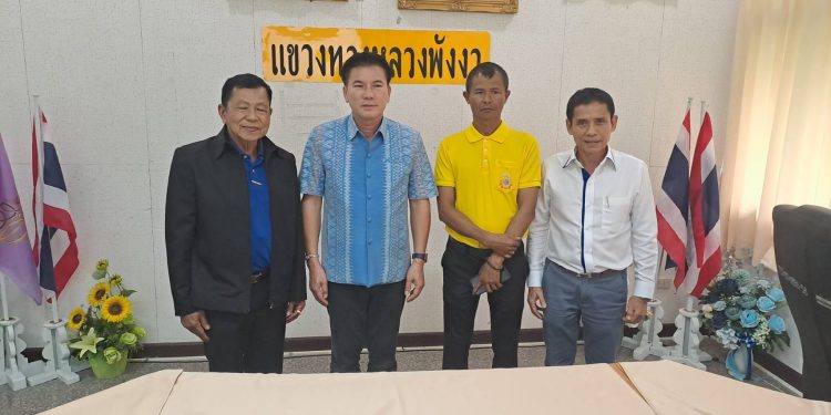 พังงาขยายถนน 4 ช่องจราจร ช่วงศาลหลักเมือง-บ้านนบปริง เปิดเวทีรับฟังความเห็นการนำไม้ออกจากแนวก่อสร้าง