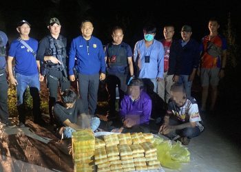 กาฬสินธุ์สืบจังหวัดกาฬสินธุ์บุกรวบ 3 เอเย่นต์ค้ายาบ้า ยึดของกลางกว่าครึ่งล้านเม็ด