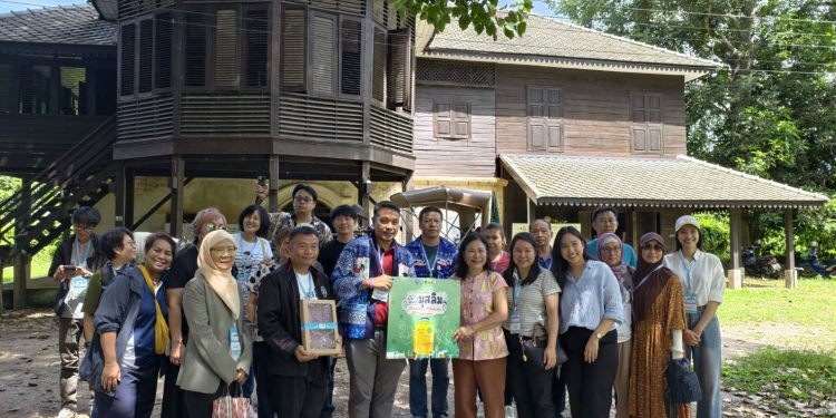 ทกจ.เชียงใหม่ นำสื่อเปิดประสบการณ์ “Muslim-Friendly Tourism” ตามรอยศรัทธา ชิมข้าวซอยรสเลิศ เรียนรู้วิถีชามตราไก่ เมืองรถม้า