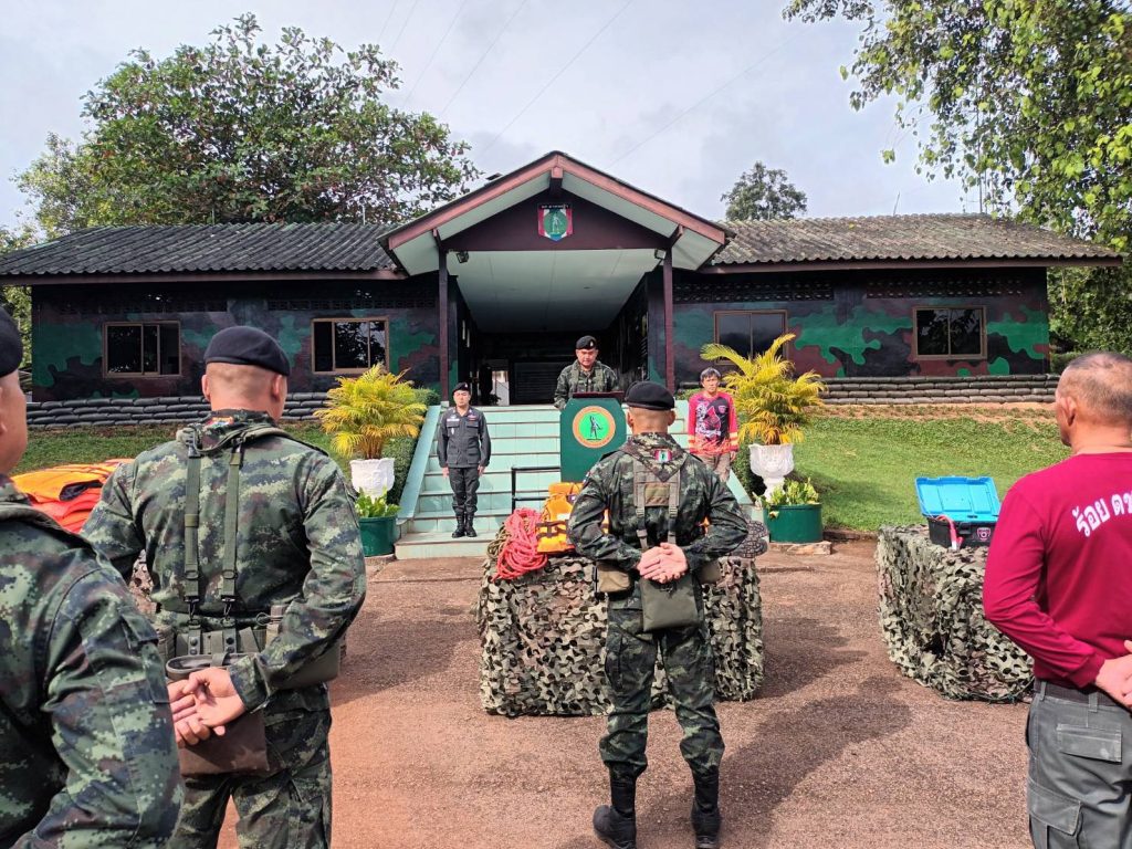 กาญจนบุรี - เตรียมความพร้อม!ฉก.ลาดหญ้า กองกำลังสุรสีห์ ตรวจความพร้อมกำลังพล และยุทโธปกรณ์ เพื่อเตรียมความพร้อมช่วยเหลือพี่น้องประชาชนในภัยพิบัติ 13 Talknews Online