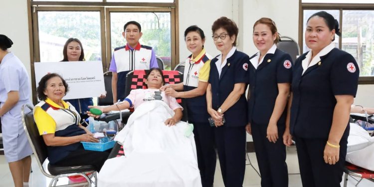 เหล่ากาชาดจังหวัดแพร่ ร่วมกับโรงพยาบาลแพร่ ออกหน่วยรับบริจาคโลหิต ดวงตา และอวัยวะ ประจำเดือนตุลาคม 2568 ที่ อ.วังชิ้น