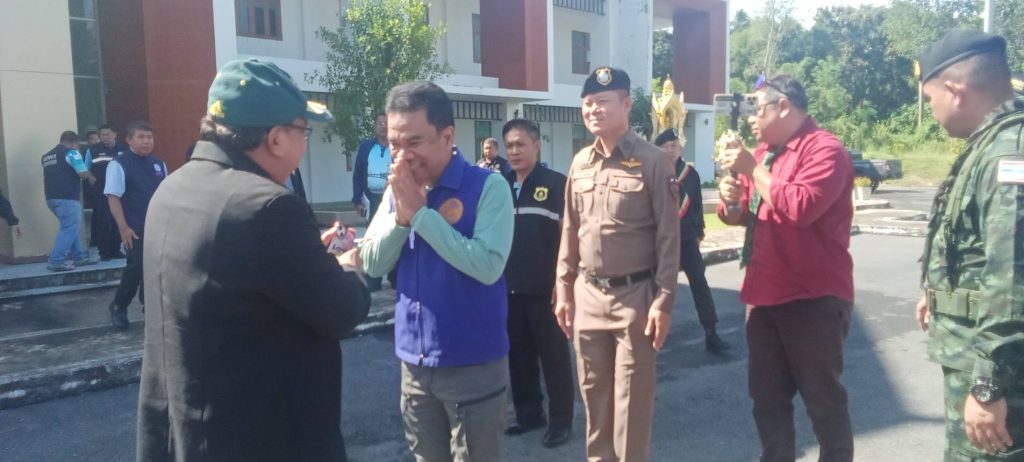 กาญจนบุรี - สุธรรมรองประธานคณะกรรมาธิการความมั่นคงแห่งรัฐ กิจการชายแดนไทยลงพื้นที่พุน้ำร้อน 13 Talknews Online