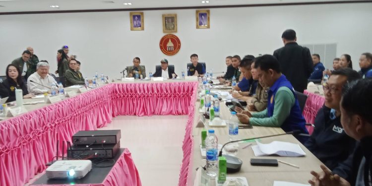 กาญจนบุรี - สุธรรมรองประธานคณะกรรมาธิการความมั่นคงแห่งรัฐ กิจการชายแดนไทยลงพื้นที่พุน้ำร้อน 12 กาญจนบุรี – สุธรรมรองประธานคณะกรรมาธิการความมั่นคงแห่งรัฐ กิจการชายแดนไทยลงพื้นที่พุน้ำร้อน