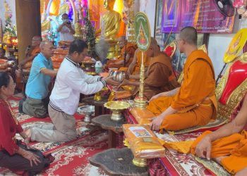 สุรินทร์ ยิ่งใหญ่กฐินช้างสามัคคี ช้างกว่า 100 เชือก ร่วมแห่ทอดกฐินช้าง สำนักสงฆ์วัดป่าอาเจียง ตำบลกระโพ อำเภอท่าตูม จังหวัดสุรินทร์