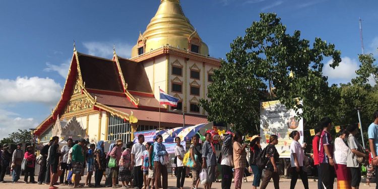 ชัยภูมิ ไผ่พงศธร ป๋อง สุพรรณ และสาธุชนทั่วทุกสารทิศนับ10,000 คนแห่ร่วมพิธีทอด กฐินสามัคคีที่วัดหลวงปู่จื่อ เทพเจ้าแห่งสายน้ำ อย่างคับคั่ง โดยยอดกฐินจากผู้ใจบุญร่วมถวายอย่างไม่เป็นทางการจำนวนเงิน 3,163,480 บาท 12 ชัยภูมิ ไผ่พงศธร ป๋อง สุพรรณ และสาธุชนทั่วทุกสารทิศนับ10,000 คนแห่ร่วมพิธีทอด กฐินสามัคคีที่วัดหลวงปู่จื่อ เทพเจ้าแห่งสายน้ำ อย่างคับคั่ง โดยยอดกฐินจากผู้ใจบุญร่วมถวายอย่างไม่เป็นทางการจำนวนเงิน 3,163,480 บาท
