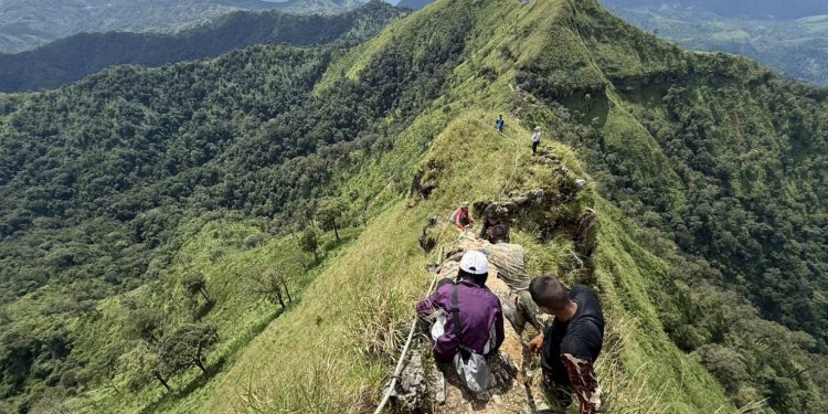 กาญจนบุรี - หน.อช.ทองผาภูมิ ประกาศเปิดการท่องเที่ยวเดินศึกษาเส้นทางธรรมชาติระยะไกล เขาช้างเผือก ปี 2569 เริ่ม 1 พ.ย.นี้ 12 กาญจนบุรี – หน.อช.ทองผาภูมิ ประกาศเปิดการท่องเที่ยวเดินศึกษาเส้นทางธรรมชาติระยะไกล เขาช้างเผือก ปี 2569 เริ่ม 1 พ.ย.นี้