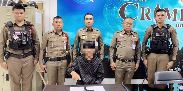 ตำรวจ สน.บางซื่อ รวบหนุ่มพกปืน “Lifecard” เข้าสถานีขนส่งจตุจักร