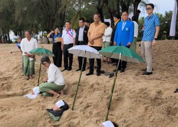 ผู้ว่าประจวบฯ เปิด "ต้นแบบศูนย์การเรียนรู้สปาทราย” ที่ชายหาดหว้ากอ เตรียมขยายผลสู่ทุกอำเภอส่งเสริมการท่องเที่ยวเชิงสุขภาพ สร้างรายได้ให้กับชุมชน 16 ผู้ว่าประจวบฯ เปิด “ต้นแบบศูนย์การเรียนรู้สปาทราย” ที่ชายหาดหว้ากอ เตรียมขยายผลสู่ทุกอำเภอส่งเสริมการท่องเที่ยวเชิงสุขภาพ สร้างรายได้ให้กับชุมชน