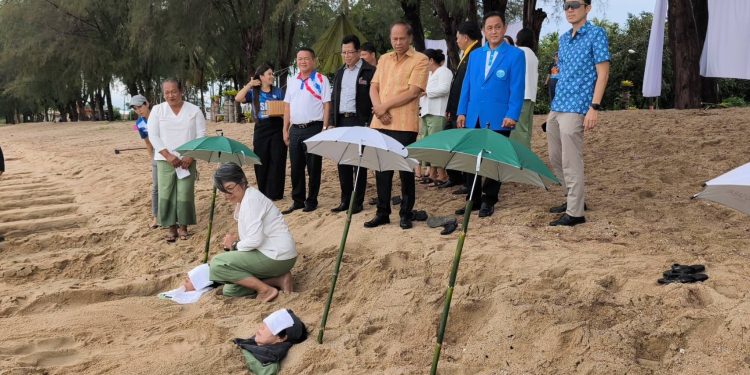ผู้ว่าประจวบฯ เปิด "ต้นแบบศูนย์การเรียนรู้สปาทราย” ที่ชายหาดหว้ากอ เตรียมขยายผลสู่ทุกอำเภอส่งเสริมการท่องเที่ยวเชิงสุขภาพ สร้างรายได้ให้กับชุมชน 12 ผู้ว่าประจวบฯ เปิด “ต้นแบบศูนย์การเรียนรู้สปาทราย” ที่ชายหาดหว้ากอ เตรียมขยายผลสู่ทุกอำเภอส่งเสริมการท่องเที่ยวเชิงสุขภาพ สร้างรายได้ให้กับชุมชน