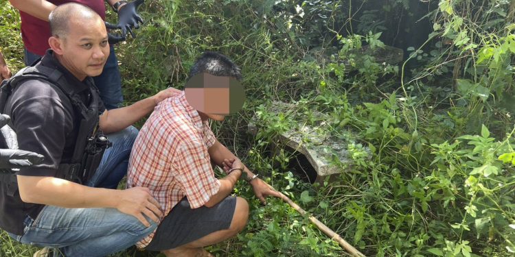 รวบแล้ว 2 ผู้ก่อเหตุชายป่วยจิตเวช แท้เป็นญาติกันเอง 12 รวบแล้ว 2 ผู้ก่อเหตุชายป่วยจิตเวช แท้เป็นญาติกันเอง