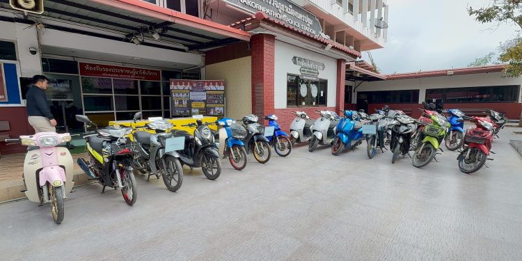 ผู้การนครปฐม ผู้ว่าฯ นครปฐม แถลงผลเปิดยุทธการ “ปิดเมือง สยบแว้นนครปฐม” 12 ผู้การนครปฐม ผู้ว่าฯ นครปฐม แถลงผลเปิดยุทธการ “ปิดเมือง สยบแว้นนครปฐม”