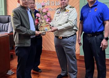 “พุทธพจน์ คูประสิทธิ์” ผู้อำนวยการสำนักบริหารพื้นที่อนุรักษ์ที่ 13 (แพร่) เข้ารับตำแหน่ง และให้นโยบายในการปฏิบัติงาน