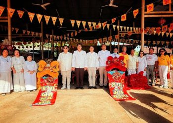 เริ่มแล้ว !!! ผู้ว่าฯแพร่ ประธานเปิดงานประเพณีเทศกาลถือศีลกินเจเดือนเก้าชาวเด่นชัย ณ ศาลเจ้าปึงเถ้ากง-ม่า เด่นชัยคุณธรรม “เต๊กก่า” จีเล้งเกาะ