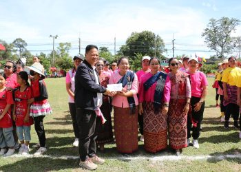กาฬสินธุ์สส.หมู วิรัช ร่วมชาวห้วยโพธิ์จัดแข่งขันกีฬายุวชน เยาวชน ประชาชนต้านยาเสพติด 15 กาฬสินธุ์สส.หมู วิรัช ร่วมชาวห้วยโพธิ์จัดแข่งขันกีฬายุวชน เยาวชน ประชาชนต้านยาเสพติด