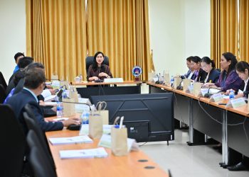 จ.นครปฐม ประชุมคณะกรรมการบริหารงานกลุ่มจังหวัดแบบบูรณาการ (ก.บ.ก.) กลุ่มจังหวัดภาคกลางปริมณฑล เพื่อให้การดำเนินงานของกลุ่มจังหวัดภาคกลางปริมณฑล เป็นไปตามหลักเกณฑ์ และวิธีการจัดทำวัตถุประสงค์ และทิศทางการพัฒนาในอนาคตของกลุ่มจังหวัดฉบับปรับปรุงที่คณะกรรมการนโยบายการบริหารงานเชิงพื้นที่แบบบูรณาการ (ก.น.บ.) กำหนด 15 จ.นครปฐม ประชุมคณะกรรมการบริหารงานกลุ่มจังหวัดแบบบูรณาการ (ก.บ.ก.) กลุ่มจังหวัดภาคกลางปริมณฑล เพื่อให้การดำเนินงานของกลุ่มจังหวัดภาคกลางปริมณฑล เป็นไปตามหลักเกณฑ์ และวิธีการจัดทำวัตถุประสงค์ และทิศทางการพัฒนาในอนาคตของกลุ่มจังหวัดฉบับปรับปรุงที่คณะกรรมการนโยบายการบริหารงานเชิงพื้นที่แบบบูรณาการ (ก.น.บ.) กำหนด