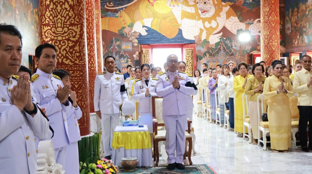 สกลนคร กรมศิลปากร เชิญผ้าพระกฐินพระราชทานไปทอดถวายแด่พระสงฆ์ ณ วัดพระธาตุเชิงชุมวรวิหาร อำเภอเมือง จังหวัดสกลนคร 13 Talknews Online