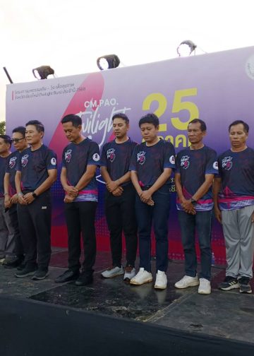 “ทศพล” นำพสกนิกร ยืนถวายความอาลัยพระพันปีหลวง ก่อน เดิน – วิ่ง เพื่อสุขภาพ “ส.ว.ก๊อง”สั่งงดคอนเสริ์ต แจกคูปอง 3พับใบ แลกซื้อร้านค้า 200 ราย