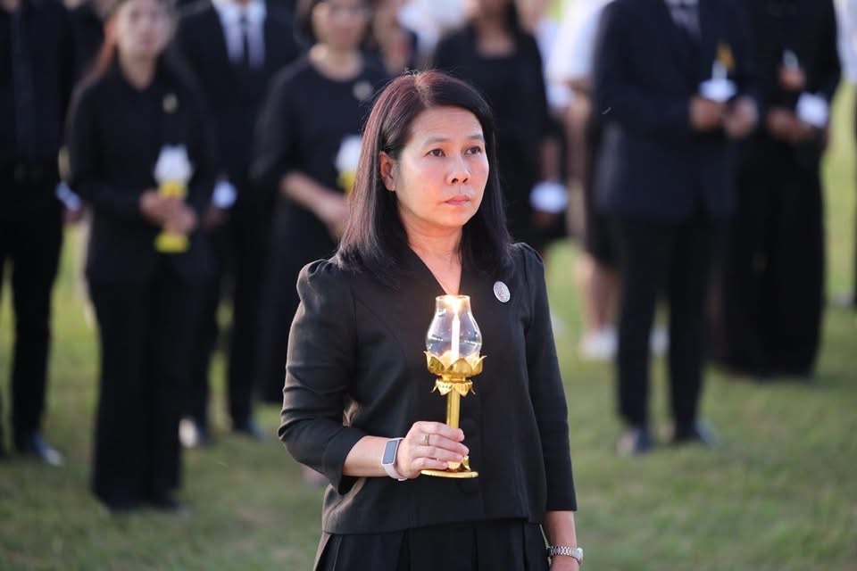 มหาวิทยาลัยแม่ฟ้าหลวง ร่วมจุดเทียนน้อมรำลึกในพระมหากรุณาธิคุณ “สมเด็จพระนางเจ้าสิริกิติ์ พระบรมราชินีนาถ พระบรมราชชนนีพันปีหลวง” 13 Talknews Online