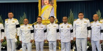 พสกนิกรชาวจังหวัดประจวบคีรีขันธ์ ร่วมถวายน้ำสรงพระบรมศพหน้าพระฉายาลักษณ์ สมเด็จพระนางเจ้าสิริกิติ์ พระบรมราชินีนาถ พระบรมราชชนนีพันปีหลวง ณ ศาลาราชประชาสมาคม วังไกลกังวล อำเภอหัวหิน 29 พสกนิกรชาวจังหวัดประจวบคีรีขันธ์ ร่วมถวายน้ำสรงพระบรมศพหน้าพระฉายาลักษณ์ สมเด็จพระนางเจ้าสิริกิติ์ พระบรมราชินีนาถ พระบรมราชชนนีพันปีหลวง ณ ศาลาราชประชาสมาคม วังไกลกังวล อำเภอหัวหิน