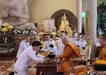 ผู้ว่าราชการจังหวัดพังงา เป็นประธานในพิธีฉลองสัญญา พัดยศ และผ้าไตร แด่พระสังฆาธิการ ในจังหวัดพังงา