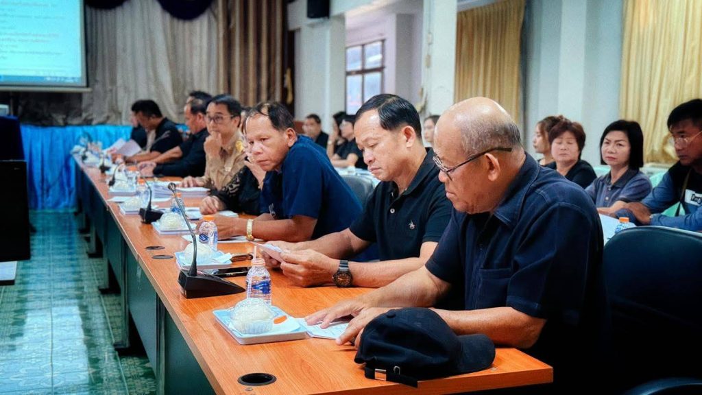 อำเภอเด่นชัย ประชุมคณะกรรมการจัดงานประเพณีลอยกระทงเด่นชัยประตูสู่ล้านนา ประจำปี 2568 ให้เหมาะสม 13 Talknews Online