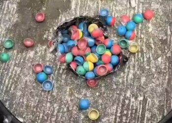 นครนายก – ชาวบ้านแตกตื่นพบวัตถุคล้ายระเบิด รีบแจ้งตำรวจ