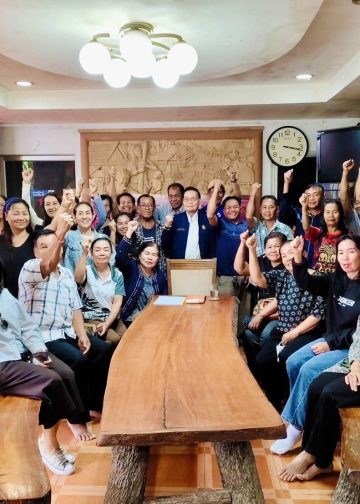 สกลนคร ดร.มหานิยมประชุมแกนนำเตรียมลงเลือกตั้งปี 69