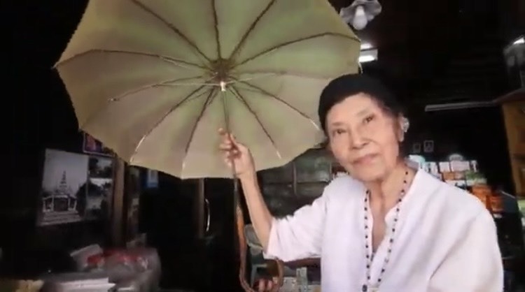 แม่ฮ่องสอน พระกลดพระราชทานอายุกว่า 60 ปีกับความทรงจำคุณป้า 13 Talknews Online