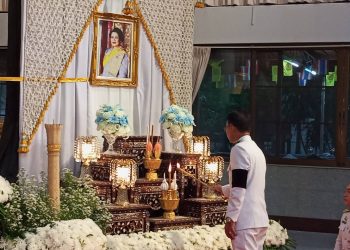 สิงห์บุรี / ผู้บังคับการตำรวจภูธรจังหวัดสิงห์บุรีร่วมพิธีบำเพ็ญกุศลสัตตมวารถวายสมเด็จพระนางเจ้าสิริกิติ์ พระบรมราชินีนาถ พระบรมราชชนนีพันปีหลวง 33 สิงห์บุรี / ผู้บังคับการตำรวจภูธรจังหวัดสิงห์บุรีร่วมพิธีบำเพ็ญกุศลสัตตมวารถวายสมเด็จพระนางเจ้าสิริกิติ์ พระบรมราชินีนาถ พระบรมราชชนนีพันปีหลวง