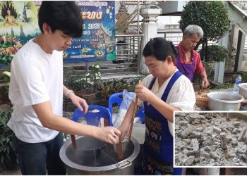 ปทุมธานี ขนก๋วยเตี๋ยวเป็ด 400 ชามออกโรงทานแก้บนไอ้ไข่วัดบึงบาฯหลังค้าขายดีแถมได้โชคก้อนโต ถวายจักรยานไก่ปูนปั้นแก้บนไอ้ไข่หลังรับโชค