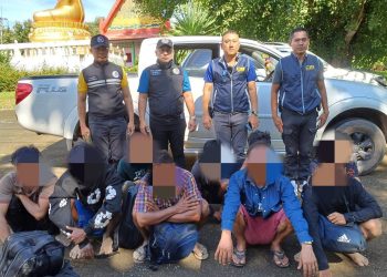 กาญจนบุรี – ขนต่างด้าวแล้วทำเนียนบอกแวะหาเพื่อนสุดท้ายโดนรวบ!!