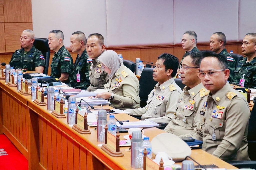 นายกรัฐมนตรี ผอ.รมน. นำคณะฝ่ายความมั่นคงติดตามสถานการณ์ชายแดนใต้ ย้ำรัฐบาลพร้อมสนับสนุนทุกมิติ เพื่อให้ประชาชนอยู่ร่วมกันอย่างปลอดภัยและมั่นคง 13 Talknews Online
