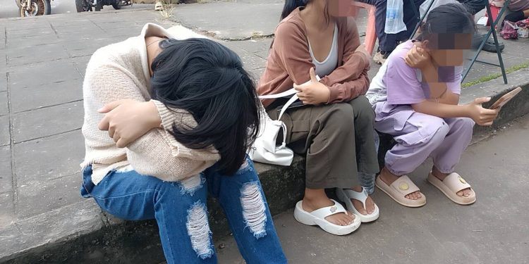 ปราจีนบุรี ลงทะเบียน “คนละครึ่งพลัส” รอบ2แน่นนั่งหลับรอ