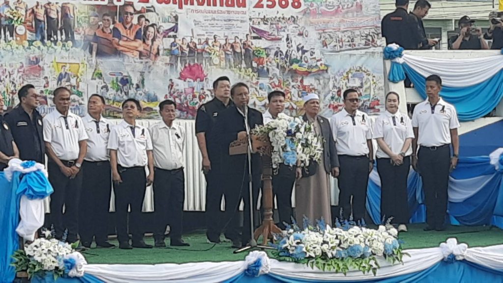 ปทุมธานี นายกเมืองท่าโขลงเปิดการแข่งขันเรือพายท้องถิ่นประจำปี 2568อย่างยิ่งใหญ่ 13 Talknews Online