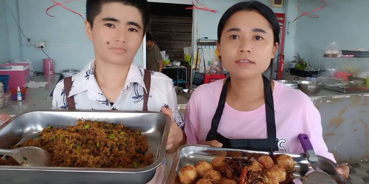 ปราจีนบุรี ร้านข้าวแกงเขยนายพล13บาท