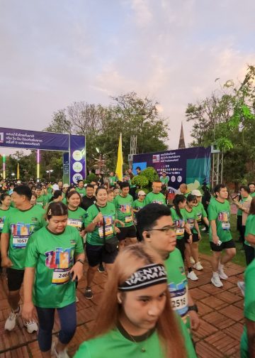 ชาวอยุธยา ร่วมกิจกรรม “แสงน้ำใจไทยทั้งชาติ” เดิน วิ่ง ปั่น ป้องกันอัมพาต ครั้งที่ 11
