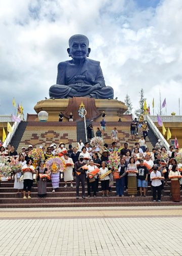 ศรัทธาแน่น! กฐินส่งท้าย “วัดห้วยมงคล” ได้ยอดเงินทำบุญกว่า 1.3 ล้านบาท