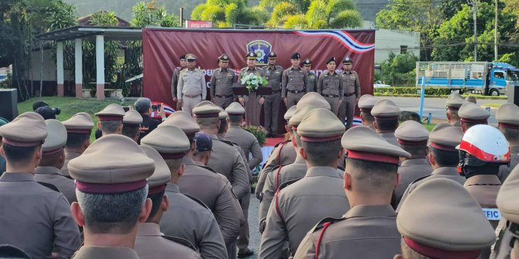พังงา/ตำรวจภูธรจังหวัดพังงา ปล่อยแถวระดมกวาดล้างอาชญากรรม ช่วงเทศกาลลอยกระทง ประจำปี 2568 สร้างความเชื่อมั่นศรัทธาในการปฏิบัติหน้าที่เพื่อความปลอดภัยชีวิตและทรัพย์สินประชาชน 12 พังงา/ตำรวจภูธรจังหวัดพังงา ปล่อยแถวระดมกวาดล้างอาชญากรรม ช่วงเทศกาลลอยกระทง ประจำปี 2568 สร้างความเชื่อมั่นศรัทธาในการปฏิบัติหน้าที่เพื่อความปลอดภัยชีวิตและทรัพย์สินประชาชน