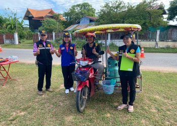 รวมพลังชุมชนตั้งด่านปากหวานบ้านหัวหนองตำบลหนองบอนอำเภอโกสุมพิสัยจังหวัดมหาสารคามเป็นต้นแบบเข้มมาตรการ 3 ม 2 ข1 ร