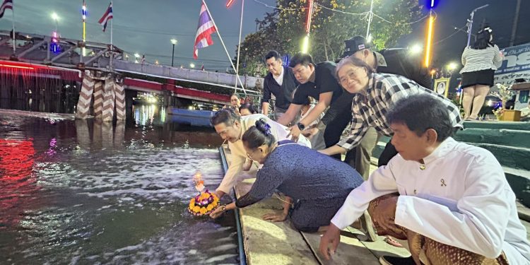 ปทุมธานี นายกคลองสามบึ่งจักรยานยนต์ออกงานวันลอยกระทงกว่า 50 งาน 12 ปทุมธานี นายกคลองสามบึ่งจักรยานยนต์ออกงานวันลอยกระทงกว่า 50 งาน