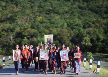 กาฬสินธุ์ สภาวัฒนธรรม-ชาวอำเภอเขาวงน้อมถวายความอาลัย 15 วัน แห่งการสวรรคต (ปัญรสมวาร) สมเด็จพระพันปีหลวง ด้วยสำนึกในพระมหากรุณาธิคุณอย่างหาที่สุดมิได้ 35 กาฬสินธุ์ สภาวัฒนธรรม-ชาวอำเภอเขาวงน้อมถวายความอาลัย 15 วัน แห่งการสวรรคต (ปัญรสมวาร) สมเด็จพระพันปีหลวง ด้วยสำนึกในพระมหากรุณาธิคุณอย่างหาที่สุดมิได้