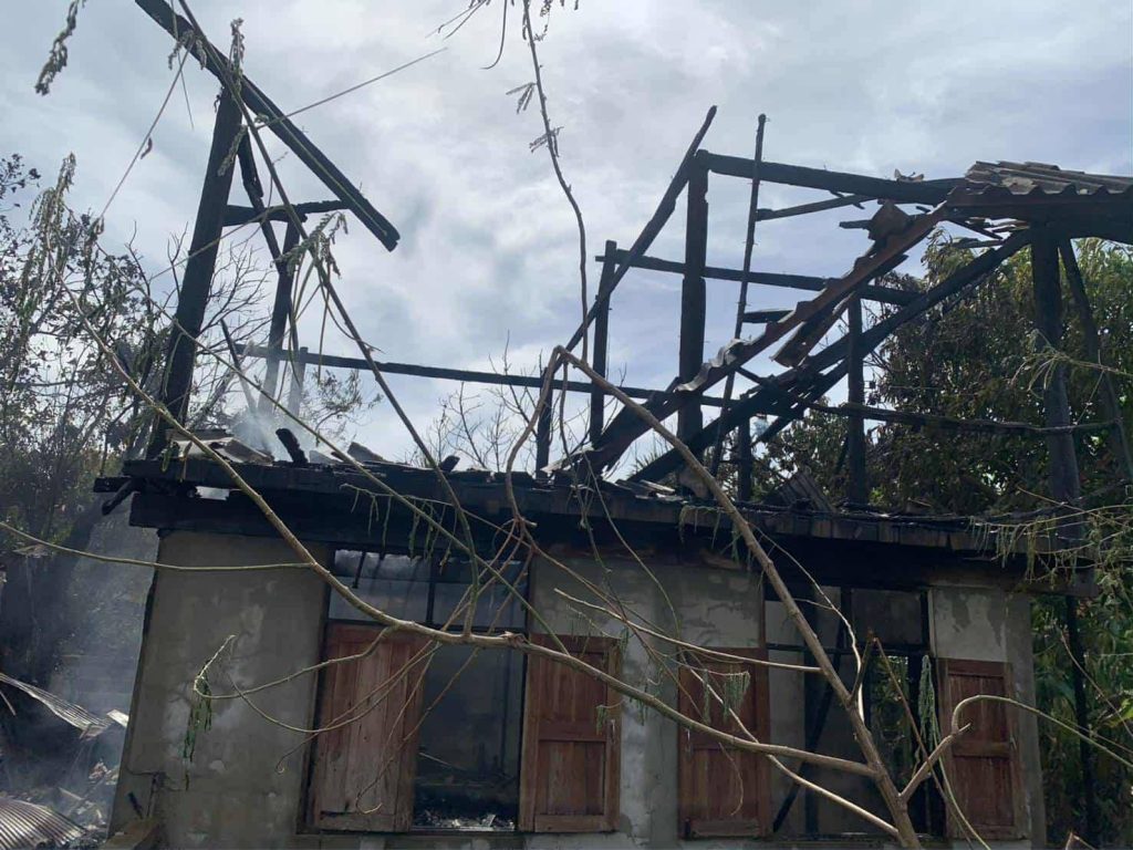 ชายวัย 58 ปี อาศัยอยู่บ้านเพียงลำพัง ไฟไหม้เสียหายทั้งหลัง วอนช่วยเหลือ 13 Talknews Online