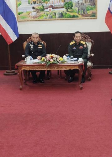 แม่ทัพภาค 2 เดินทางกระชับความสัมพันธ์อันดีระหว่างกองทัพไทยกับกองทัพประชาชนลาว ในโอกาสเข้ารับตำแหน่งแม่ทัพภาคที่ 2 คนใหม่