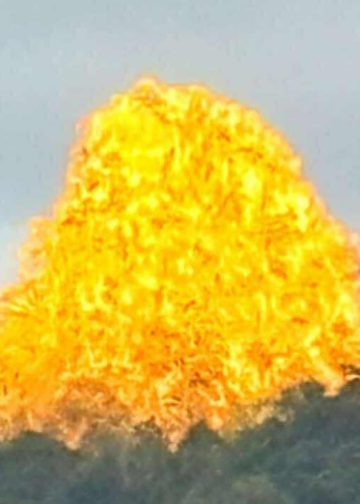 กาญจนบุรี - ฮือฮาสุดในโลกโซเชียส สุดแปลกตาบนท้องฟ้าเหลืองอร่าม ยอดเขาแหลม อำเภอทองผาภูมิ!! กลายเป็นสีทอง ล่าสุดลุงวัย 76 ปี ชาวบ้านที่เห็นภาพ ยอดเขาแหลม กลายเป็นสีทอง เผยอยู่มา 20 ปีไม่เคยเจอ ปลื้มใจที่สุด 14 กาญจนบุรี – ฮือฮาสุดในโลกโซเชียส สุดแปลกตาบนท้องฟ้าเหลืองอร่าม ยอดเขาแหลม อำเภอทองผาภูมิ!! กลายเป็นสีทอง ล่าสุดลุงวัย 76 ปี ชาวบ้านที่เห็นภาพ ยอดเขาแหลม กลายเป็นสีทอง เผยอยู่มา 20 ปีไม่เคยเจอ ปลื้มใจที่สุด