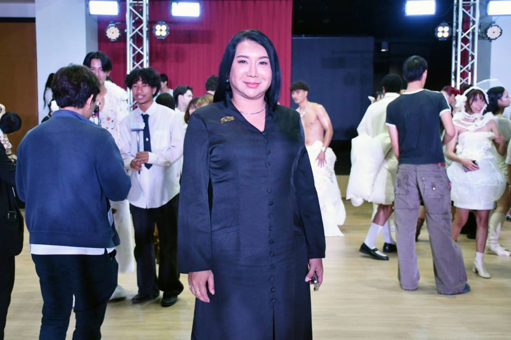 ศิลปกรรม มทร.ธัญบุรี โชว์ "SATLAB - FASHION EXPERIMENT" แฟชั่นดีไซเนอร์รุ่นใหม่ 14 Talknews Online