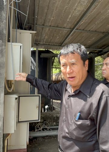 ปทุมธานี นายกบ้านใหม่ฉุนสั่งจับคนลักลอบลักเปิดประตูน้ำและขโมยกระสอบทรายดำเนินคดีถึงที่สุด