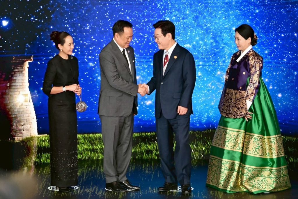 น่าน - กระเป๋าเงิน “ดอยซิลเวอร์” Soft Power ไทย สู่สายตาผู้นำโลกบนเวทีเอเปค 13 Talknews Online