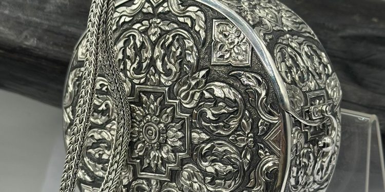 น่าน - กระเป๋าเงิน “ดอยซิลเวอร์” Soft Power ไทย สู่สายตาผู้นำโลกบนเวทีเอเปค 12 น่าน – กระเป๋าเงิน “ดอยซิลเวอร์” Soft Power ไทย สู่สายตาผู้นำโลกบนเวทีเอเปค