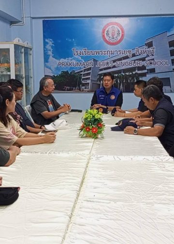 สิงห์บุรี / จัดตั้งศูนย์ประสานงานช่วยเหลือผู้ประสบอุทกภัย โรงเรียนพระกุมารเยซู สิงห์บุรี