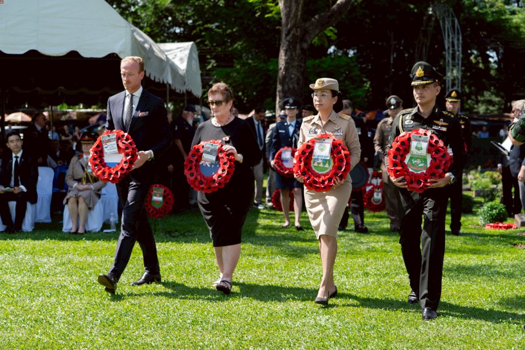 กาญจนบุรี - พิธีรำลึกเนื่องในวันทหารผ่านศึก ณ สุสานทหารพันธมิตรดอนรัก จังหวัดกาญจนบุรี 13 Talknews Online